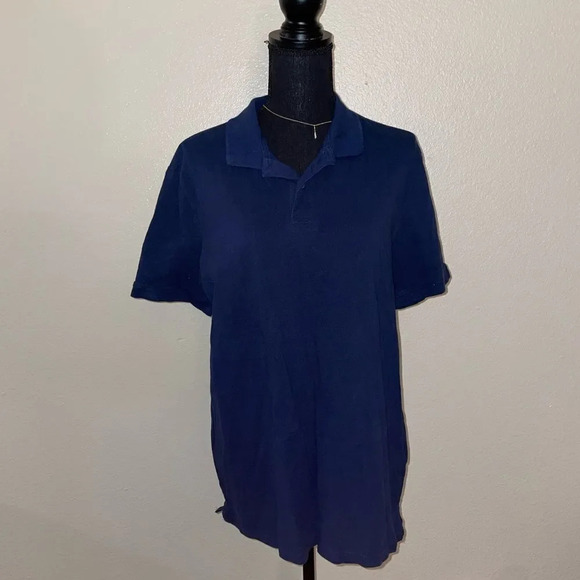 H&M tee  - Picture 1 of 4